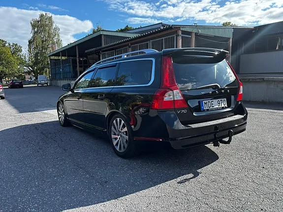Volvo V70 2012 photo 3