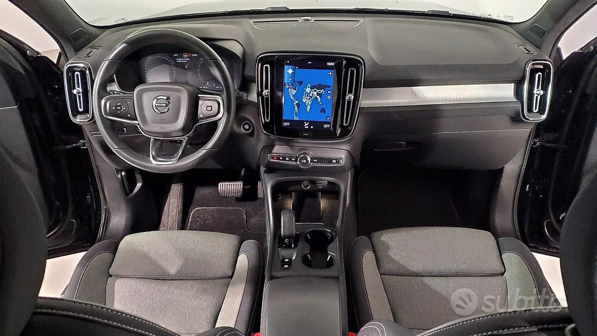 Volvo Xc40 2022 photo 2