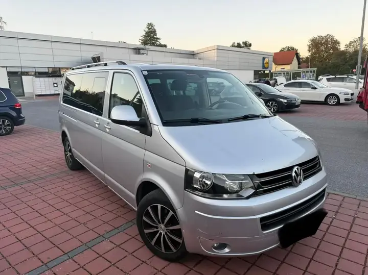 Volkswagen Caravelle