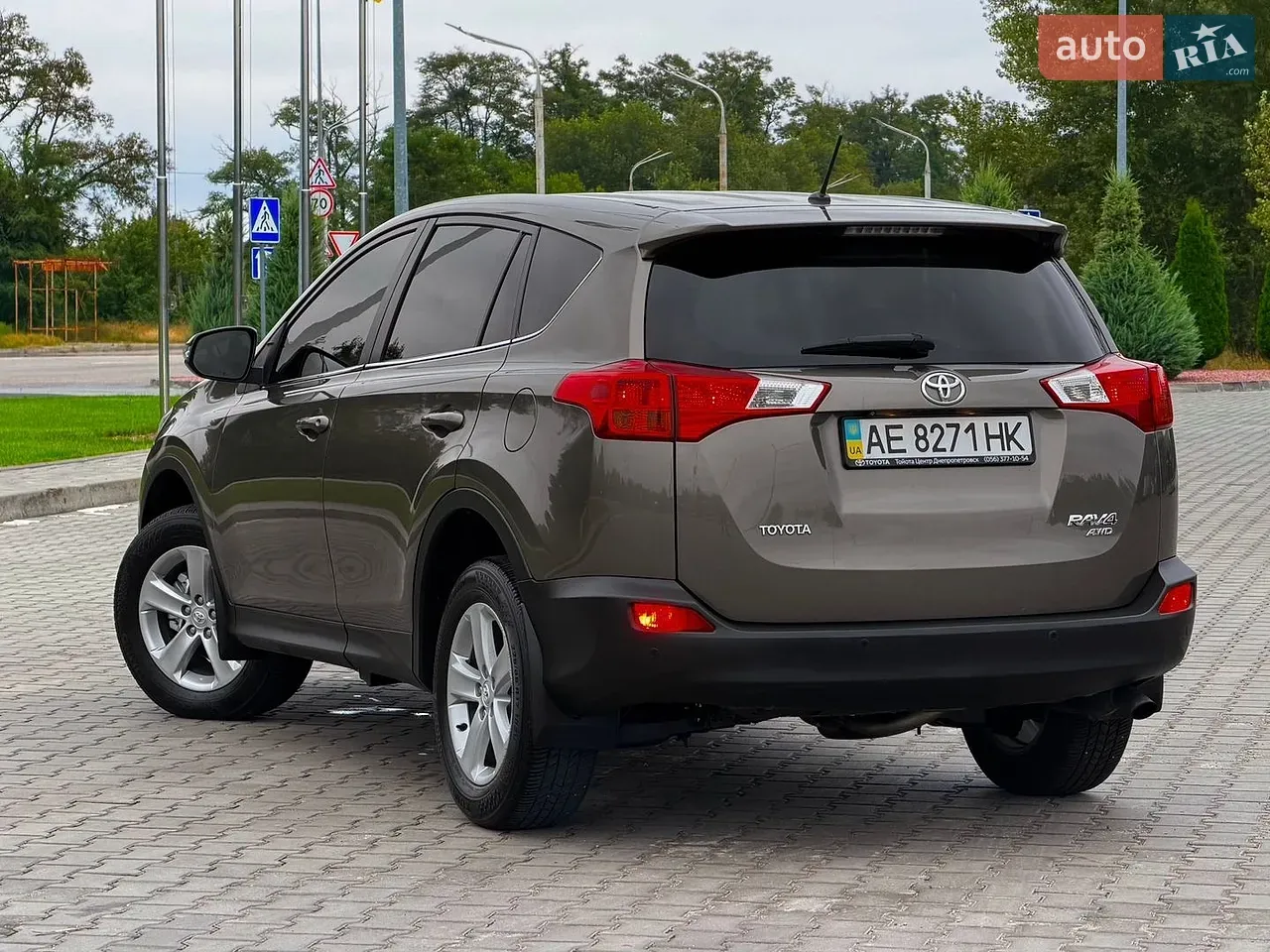 Toyota Rav4 2013 photo 2