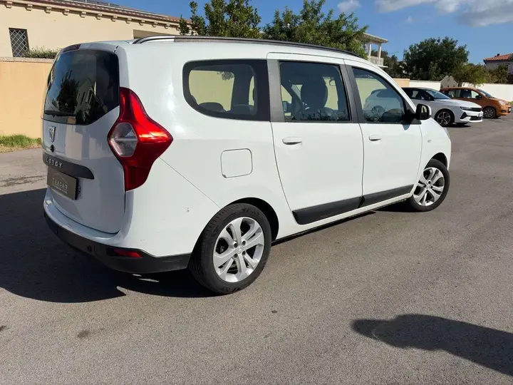 Dacia Lodgy 2016 photo 3