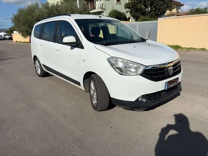 Dacia Lodgy 2016 photo 2