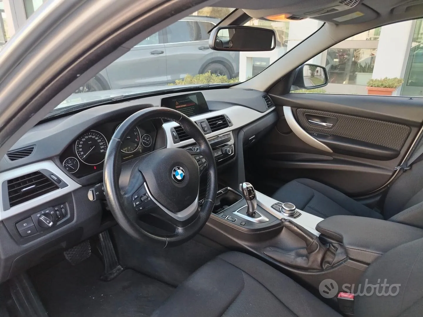 BMW 3 Series 2018 photo 4