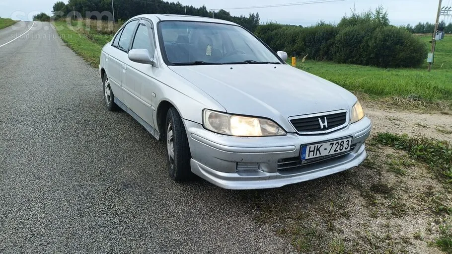 Honda Accord 1999 photo 2