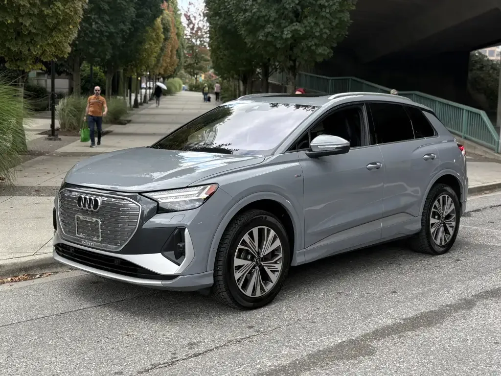 Audi Q4 E-Tron 2023 photo 3