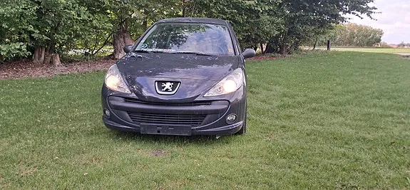 Peugeot 206 2012 photo 2
