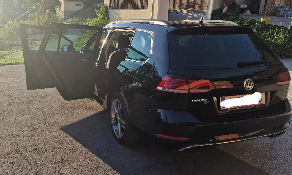 Volkswagen Golf 2020 photo 2