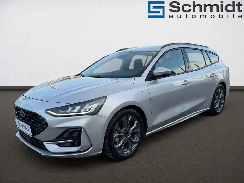 Ford Focus 2025 photo 2