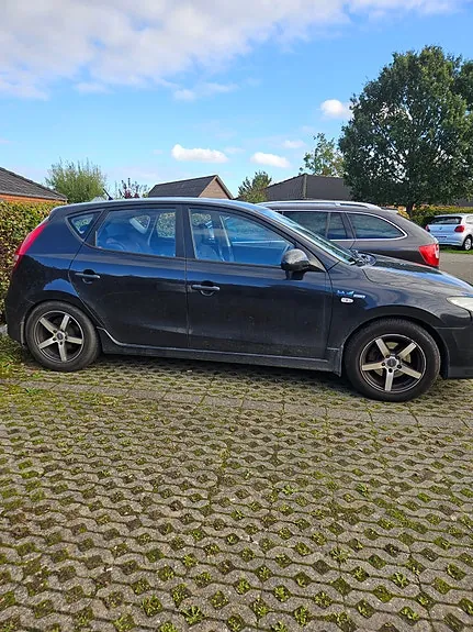 Hyundai I30 2010 photo 3