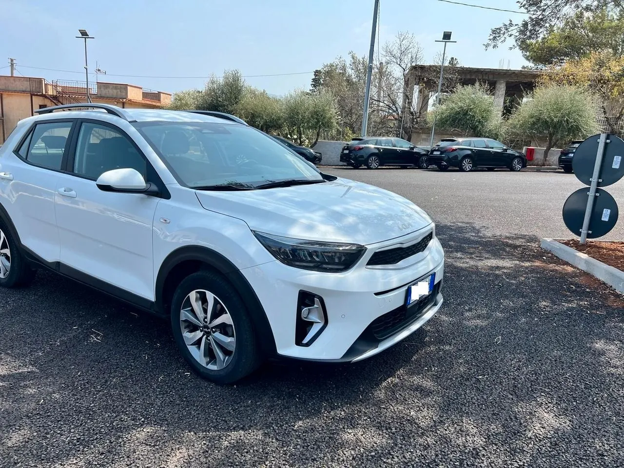 Kia Stonic 2023 photo 2