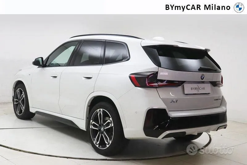 BMW X1 2023 photo 3