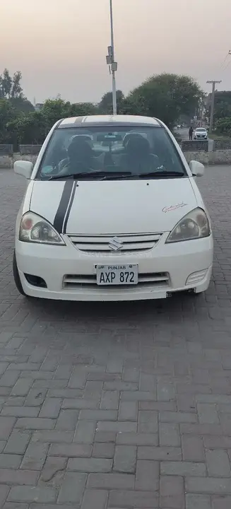 Suzuki Liana