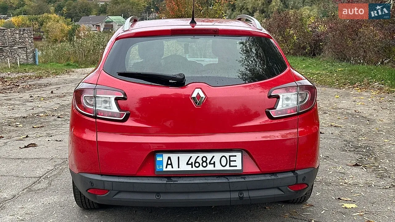 Renault Megane 2011 photo 4