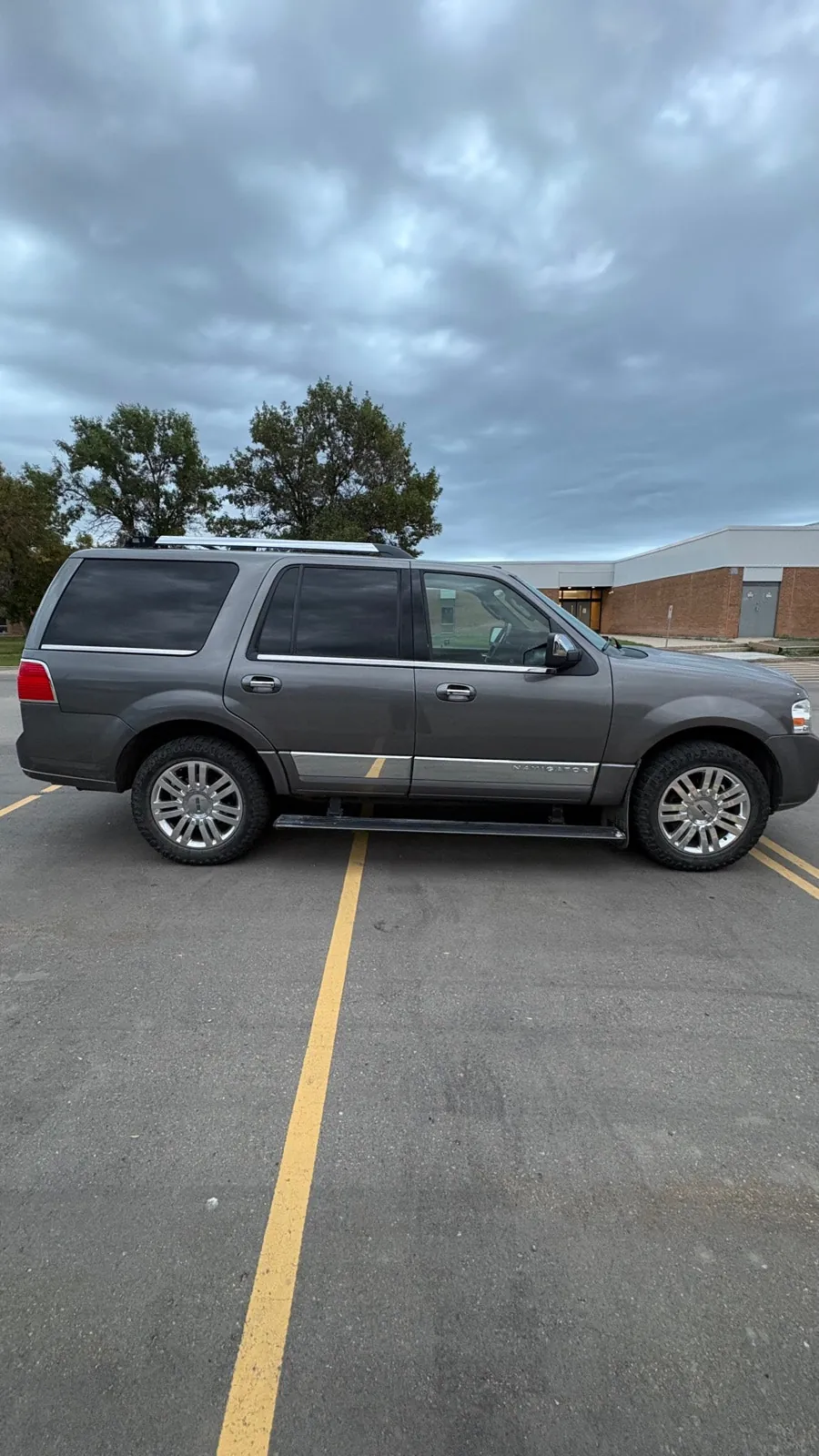 Lincoln Navigator 2011 photo 4