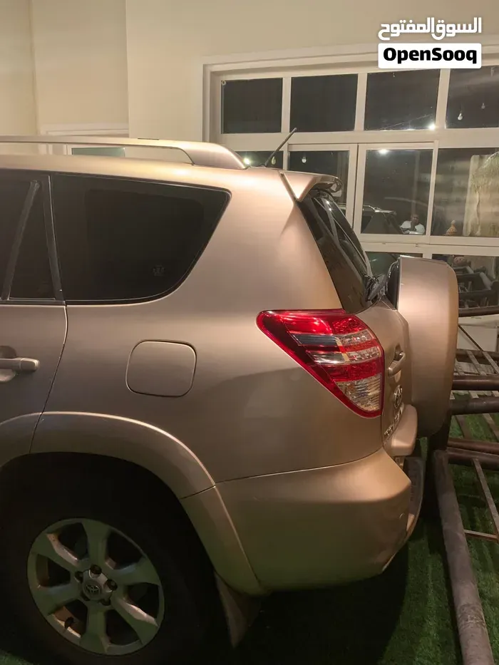 Toyota Rav 4 2010 photo 3