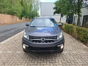 KG Mobility Korando 2018 photo 2