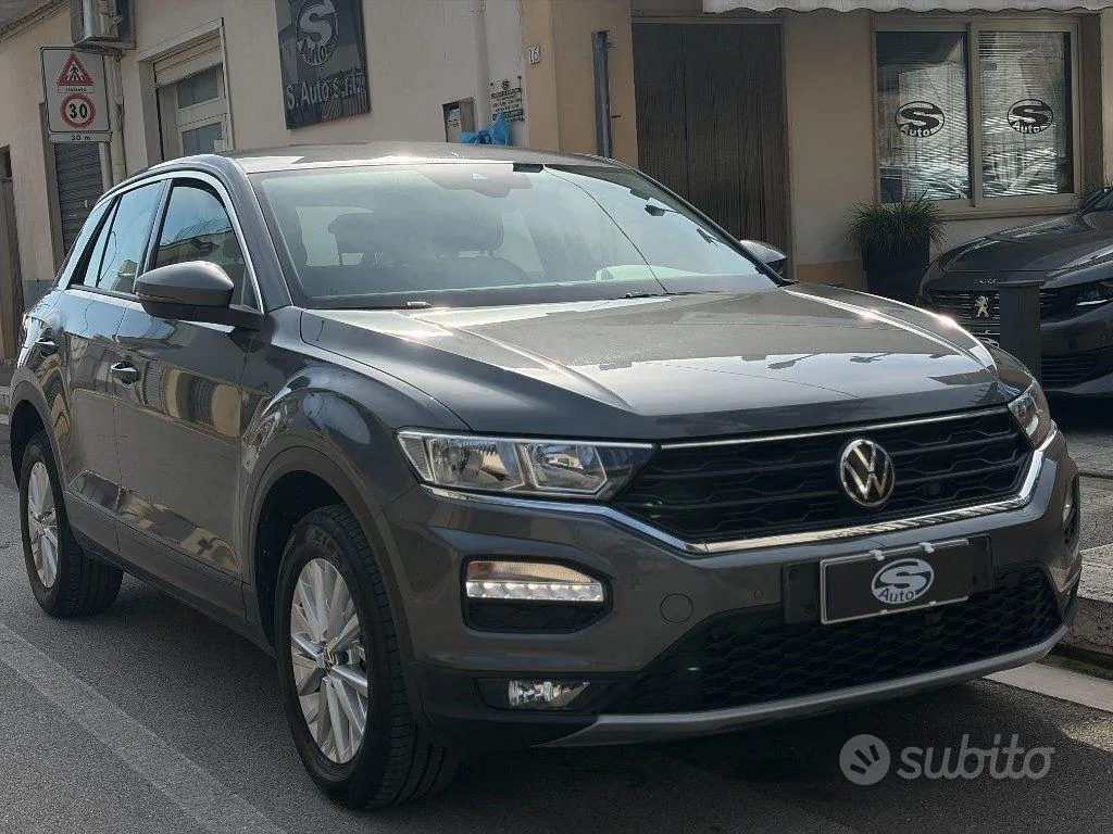 Volkswagen T-Roc 2021 photo 2