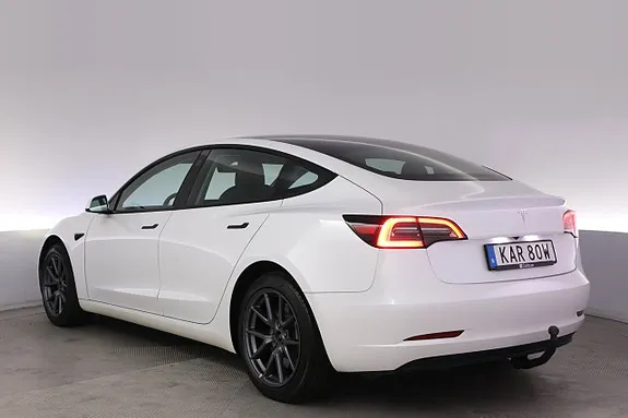 Tesla Model 3 2023 photo 4