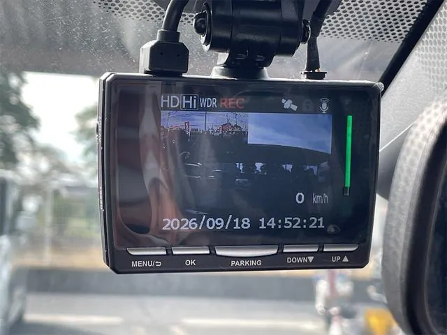 Toyota Yaris Hybrid Z 2020 photo 4
