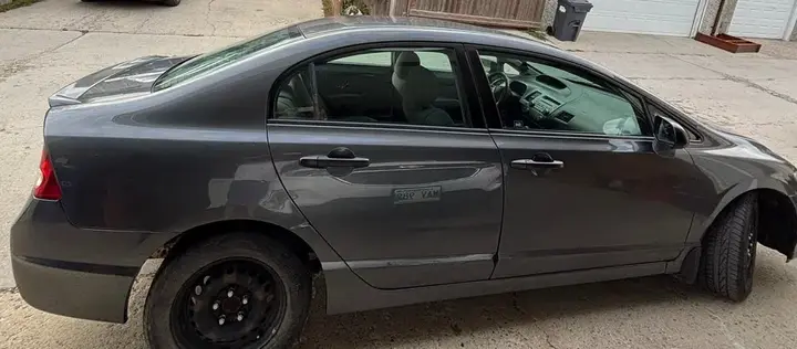 Honda Civic 2011 photo 2