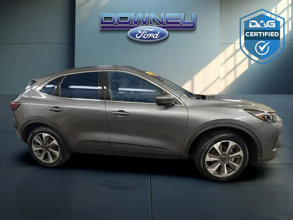 Ford Escape 2025 photo 2