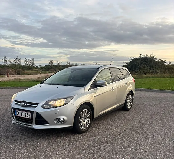 Ford Focus 2011 photo 5