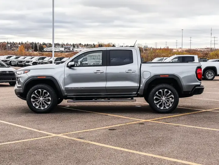 GMC Canyon 2026 photo 5