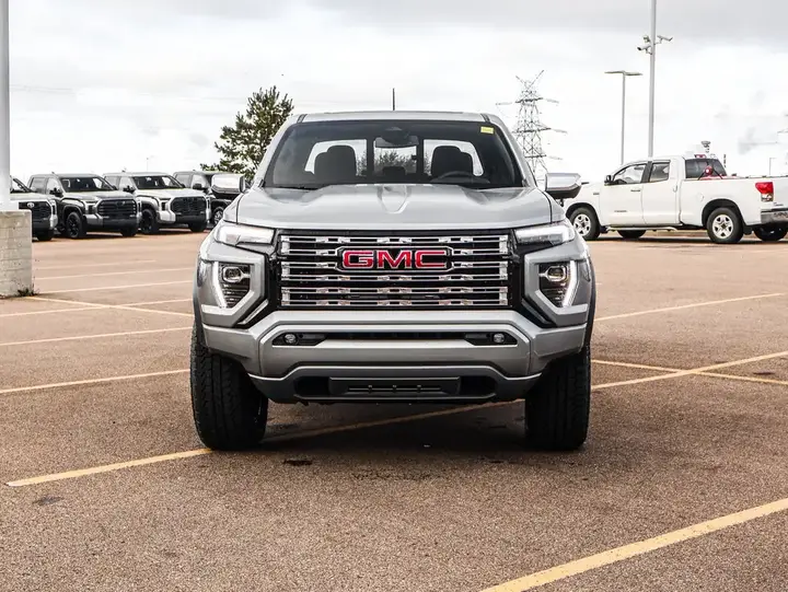GMC Canyon 2026 photo 3