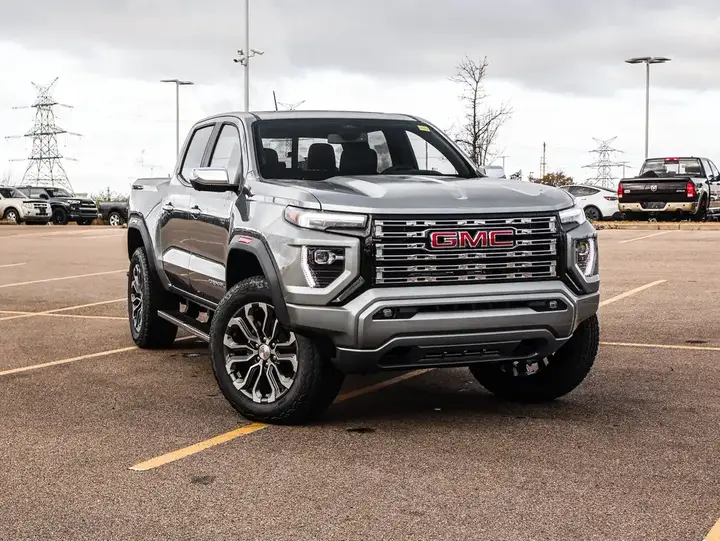 GMC Canyon 2026 photo 2