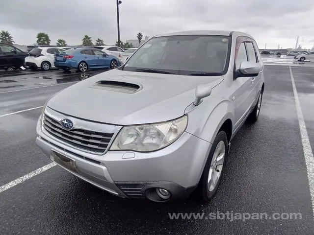 Subaru Forester 2010 photo 2