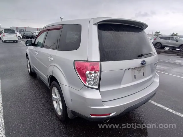 Subaru Forester 2010 photo 3