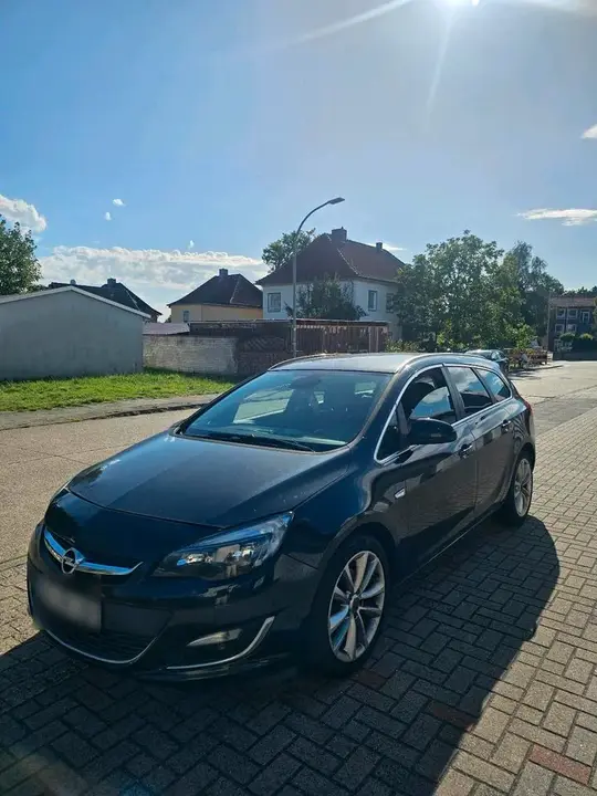 Opel Astra J