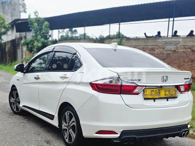Honda Grace