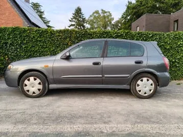 Nissan Almera