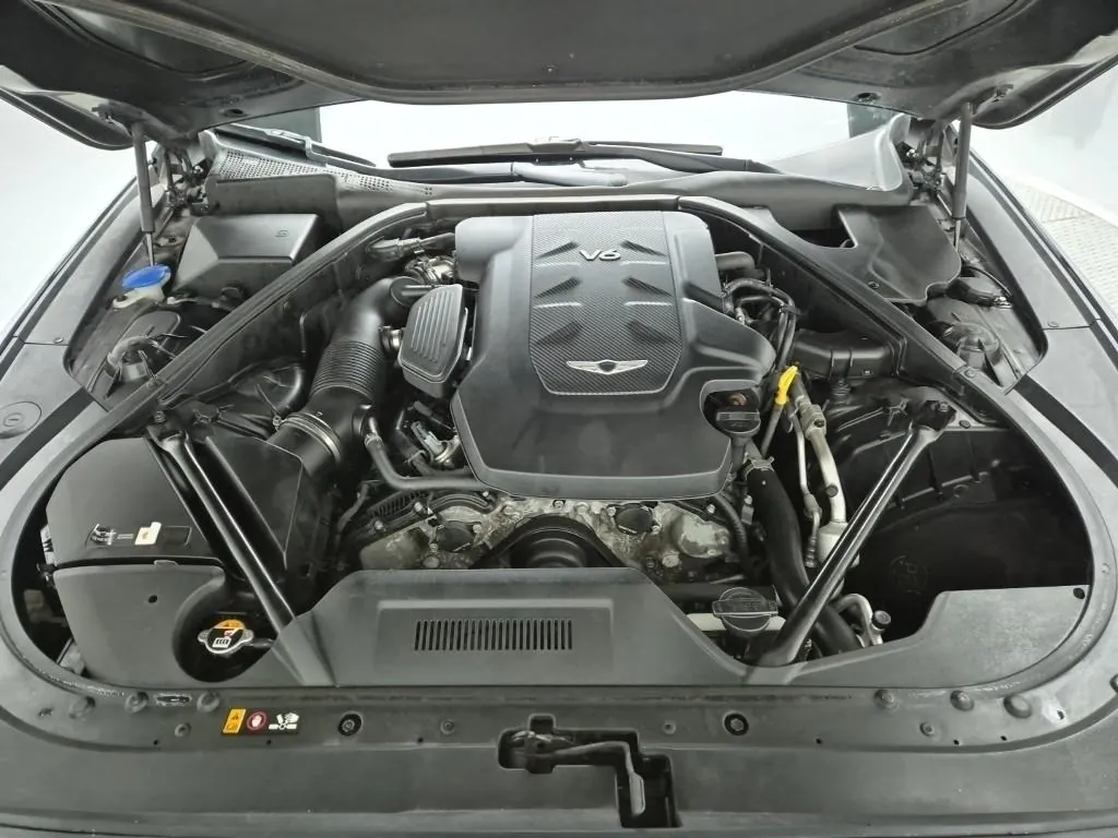 Genesis G80 2017 photo 5