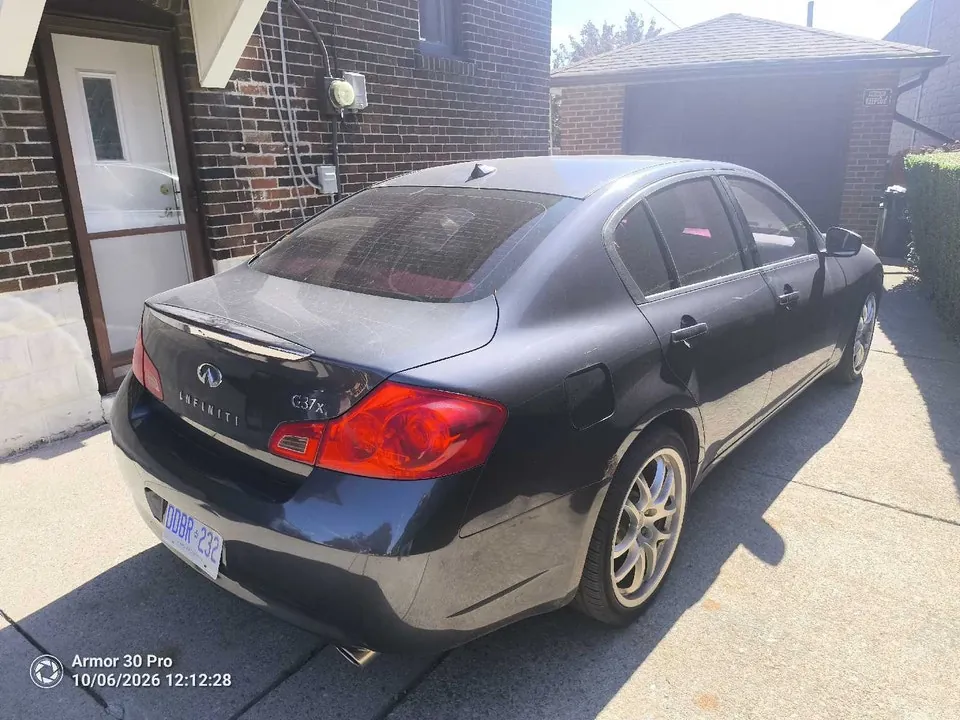 Infiniti G37X 2009 photo 3