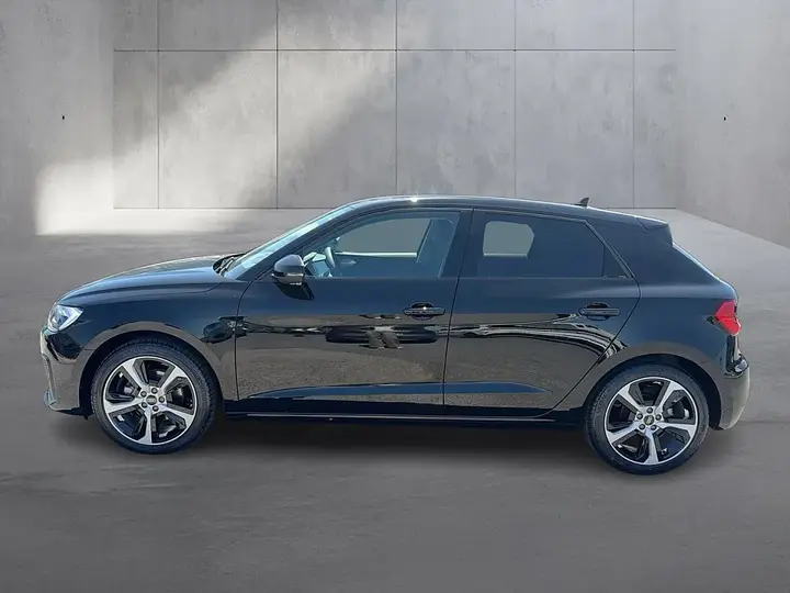 Audi A1 2026 photo 2