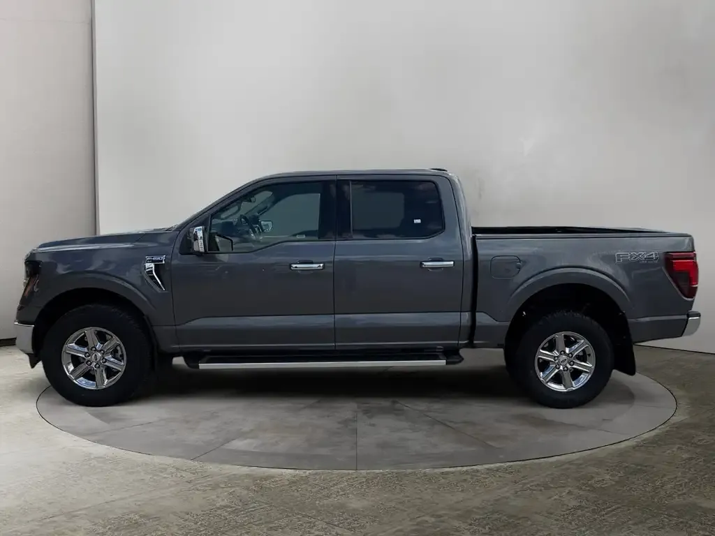 Ford F-150 2025 photo 2