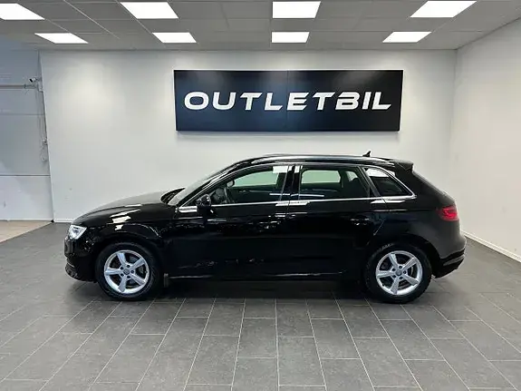 Audi A3 2016 photo 2