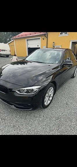 BMW 330I 2017 photo 4