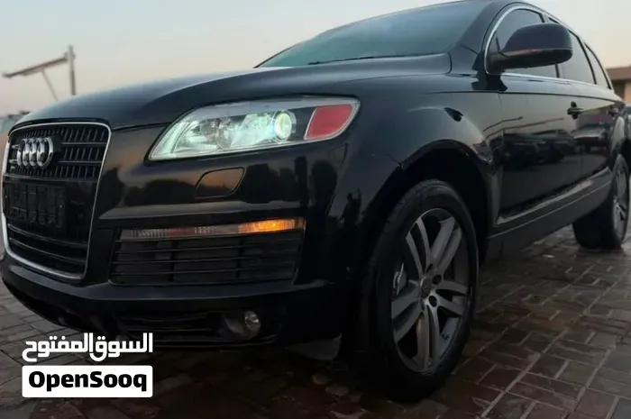Audi Q7 2010 photo 4