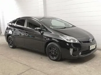 Toyota Prius 2015 photo 2