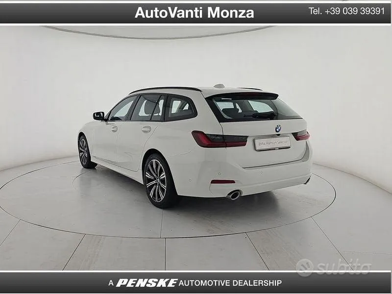BMW 3 Series 2025 photo 3