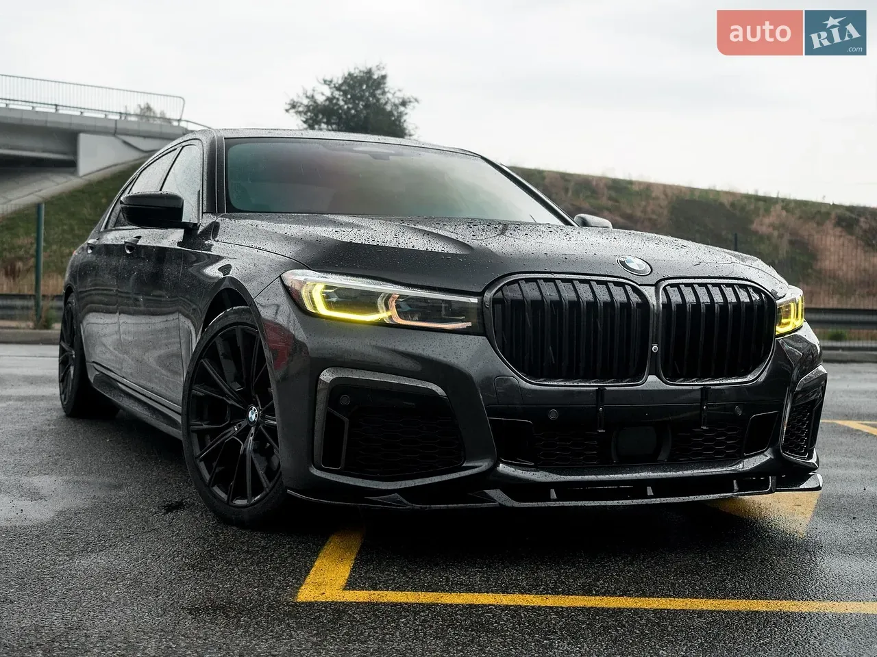 BMW 7 Series 2019 photo 3