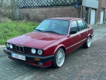 BMW 318I