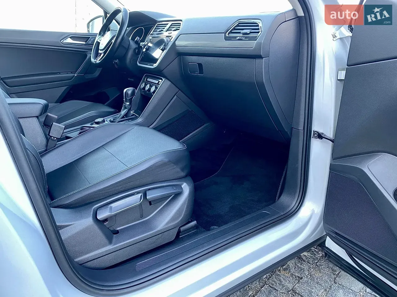 Volkswagen Tiguan 2018 photo 5