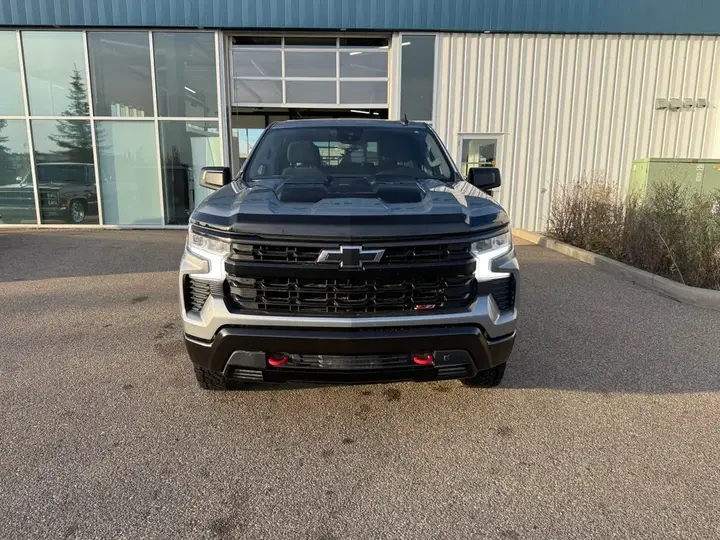 Chevrolet Silverado 1500 2024 photo 2