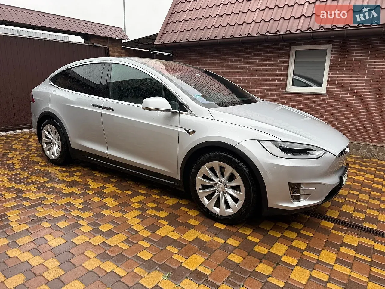 Tesla Model X 2018 photo 3