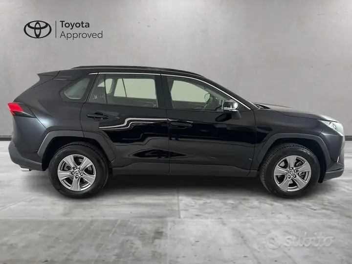 Toyota Rav4 2022 photo 4