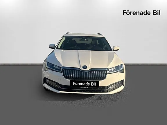 Skoda Superb 2021 photo 2
